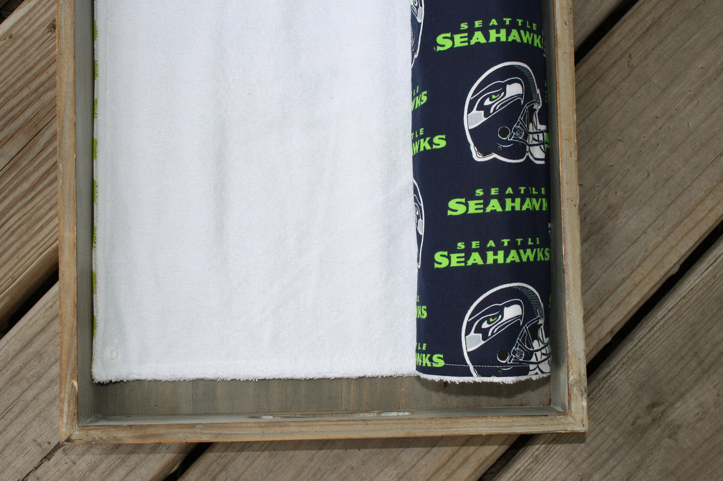 Seahawks/chevron mix snap together towel set