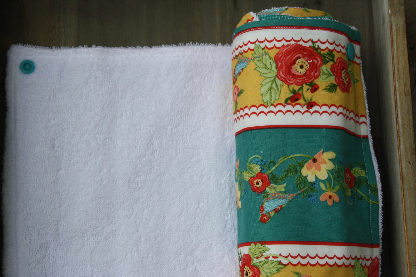 retro kitchen snap together towel set