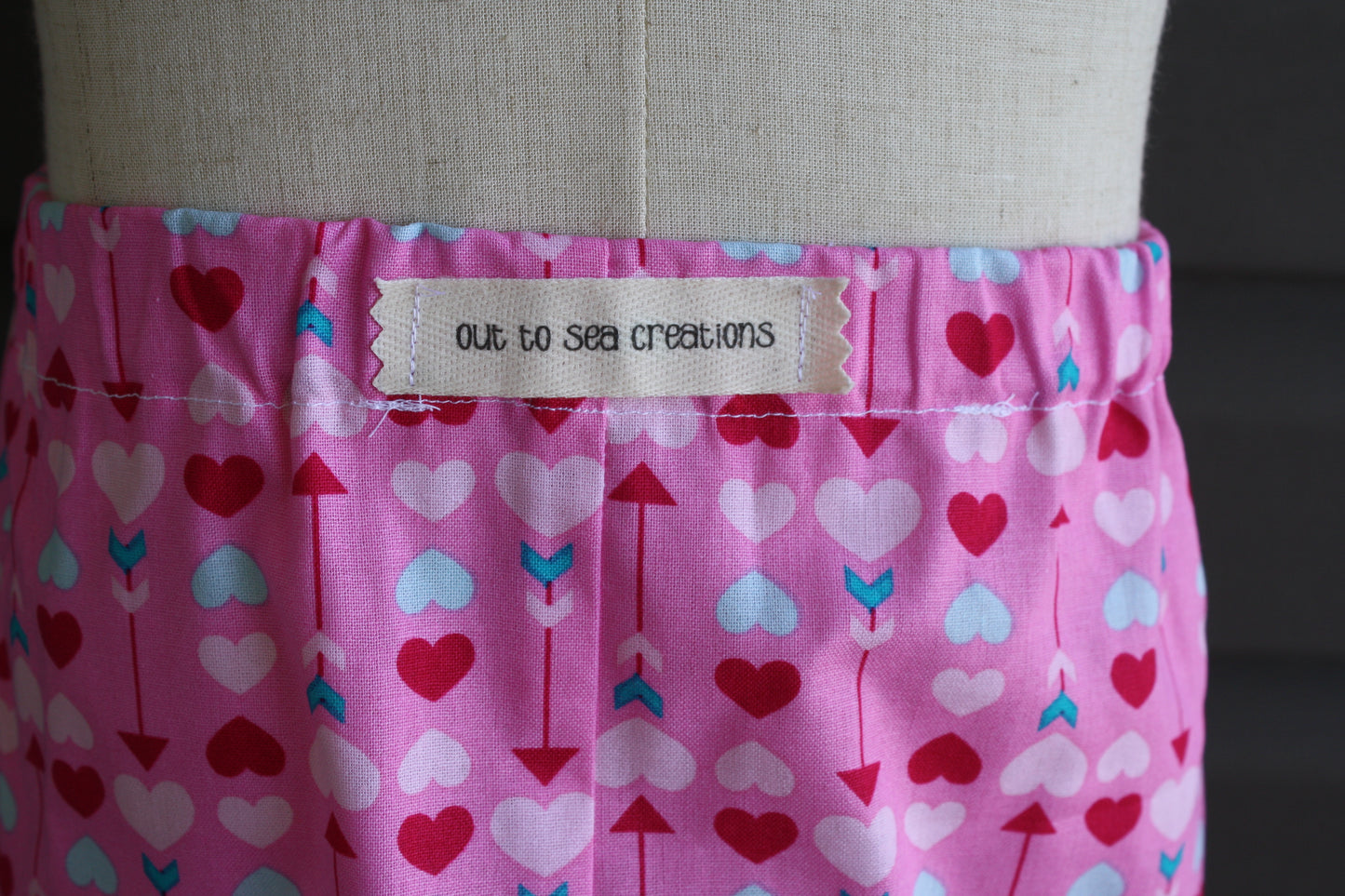 Cupids arrow kids skirt size 4