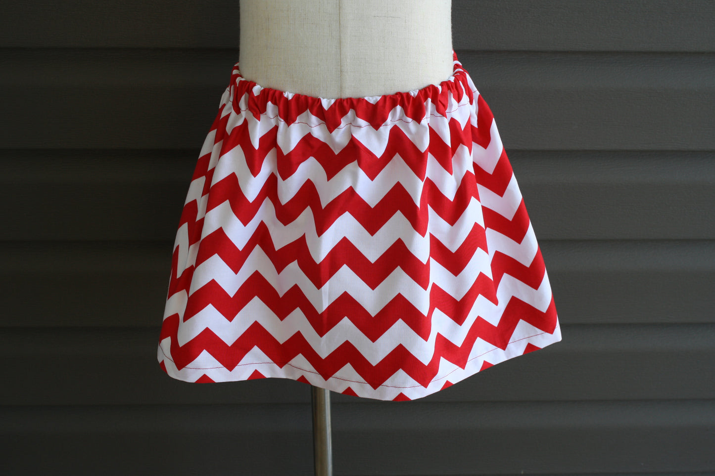 red chevron kids skirt size 5