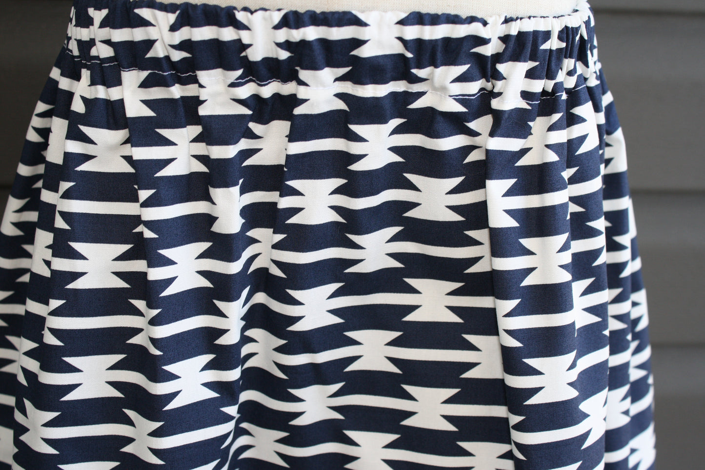 navy blue and white kids skirt size 5