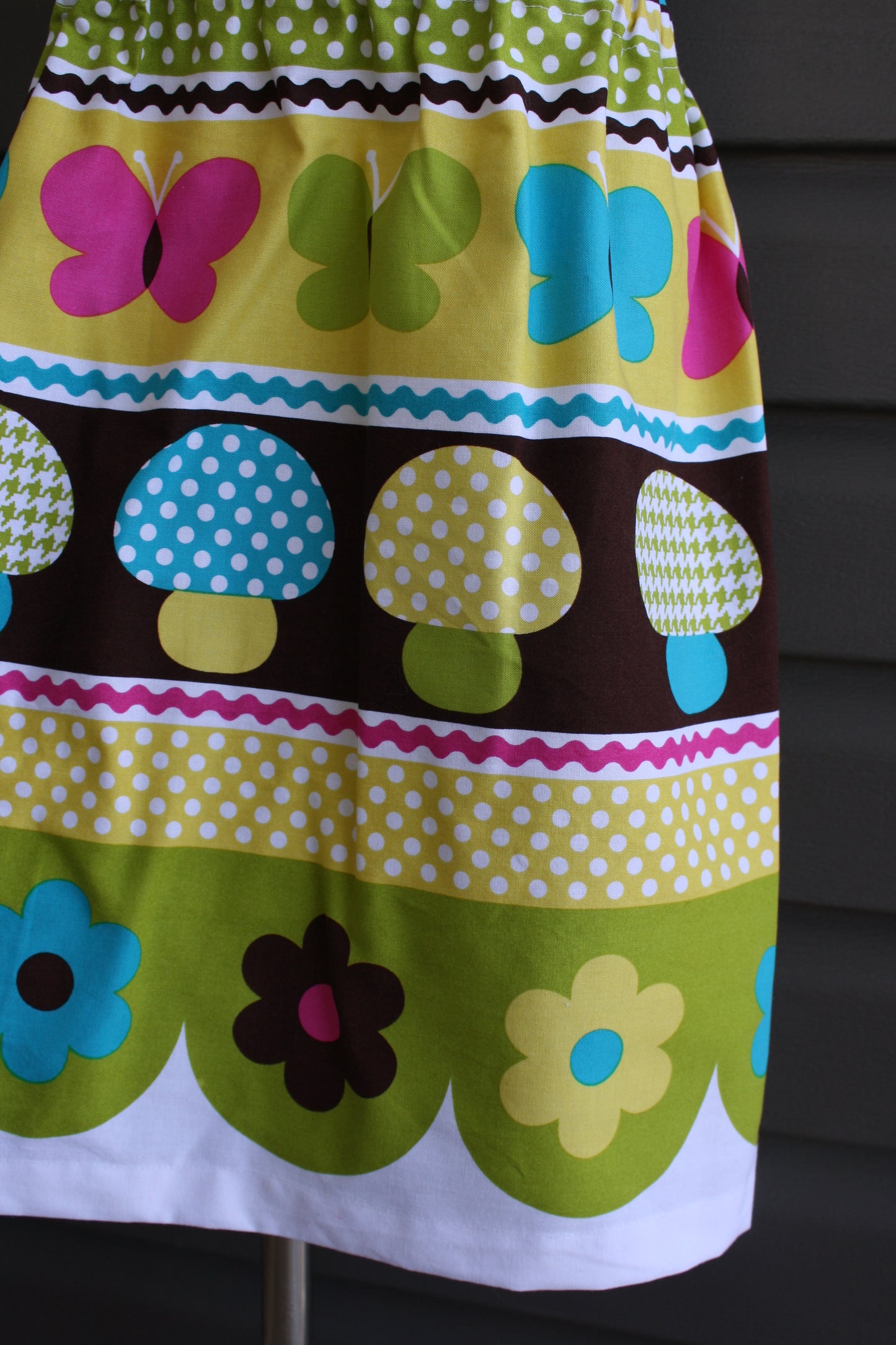 retro mushroom kids skirt size 6