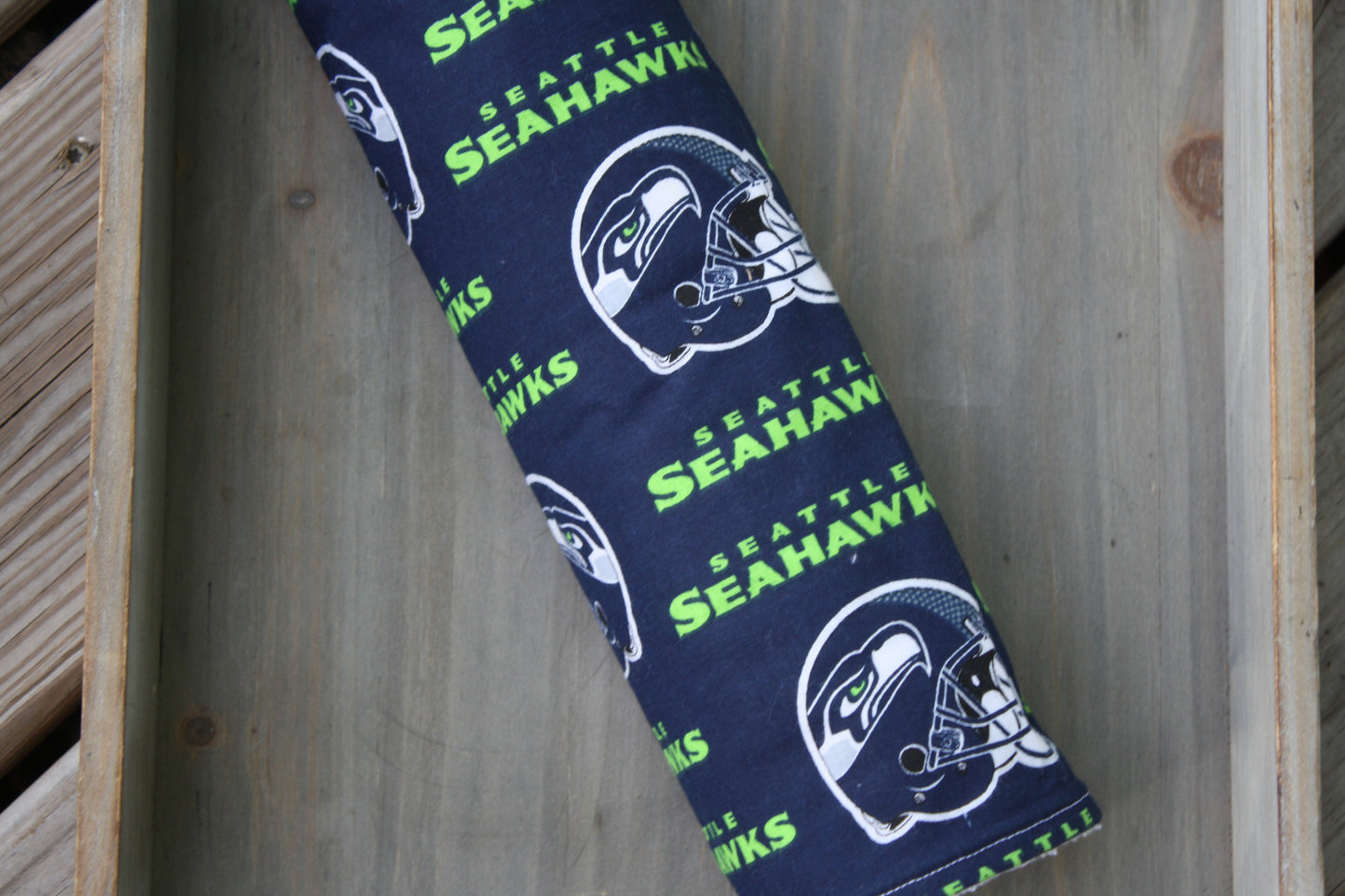 Seattle Seahawks snap together towel set