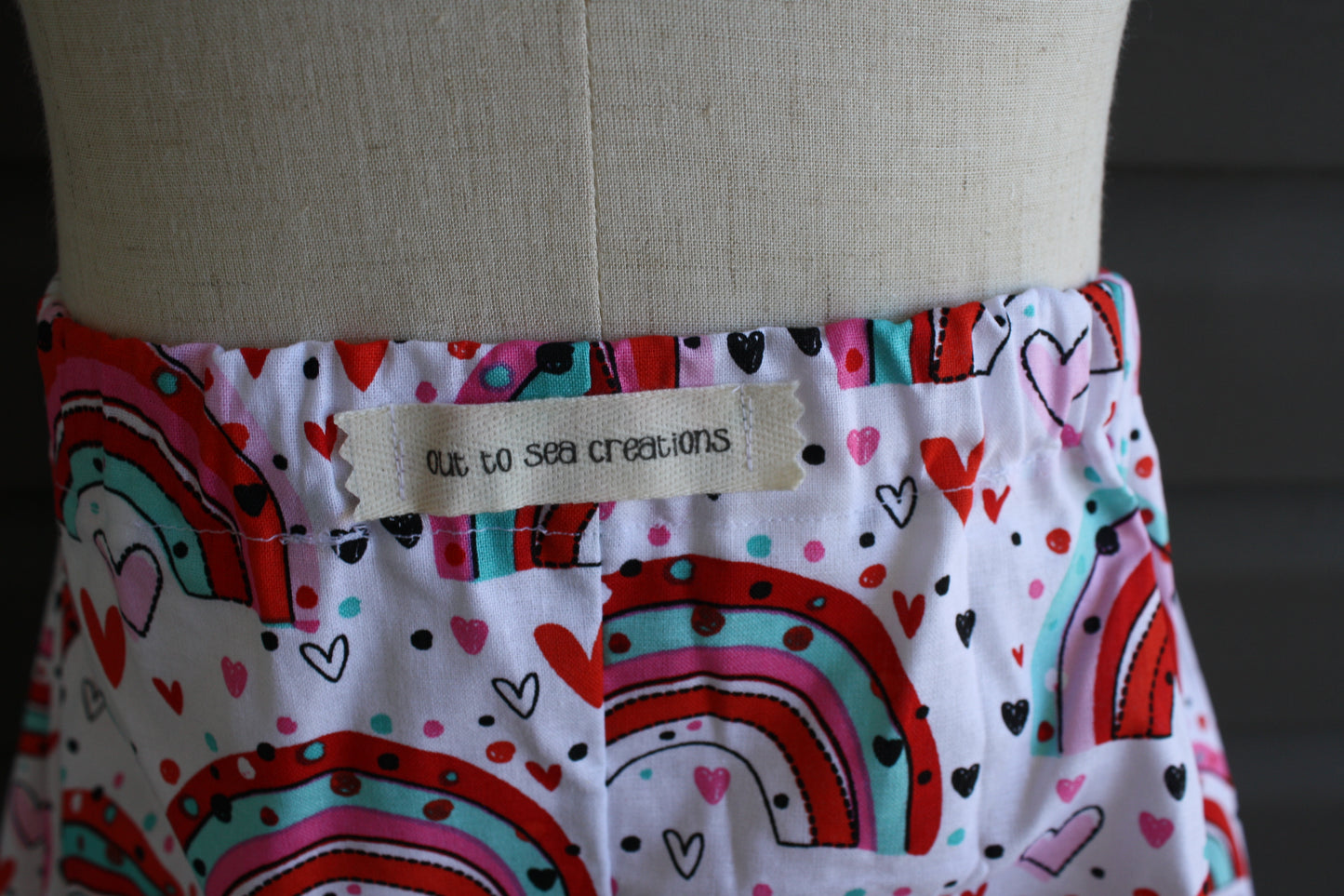 rainbows and hearts kids skirt size 4